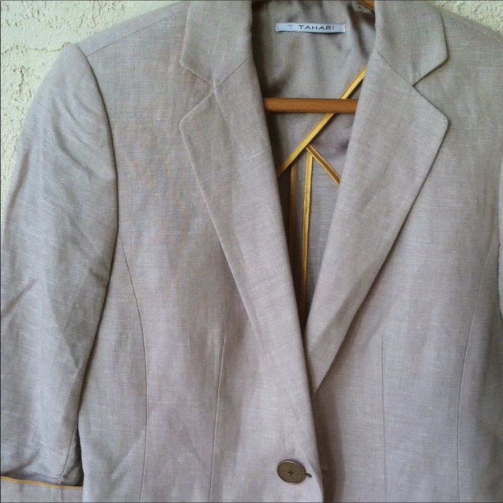 Tahari linen blazer